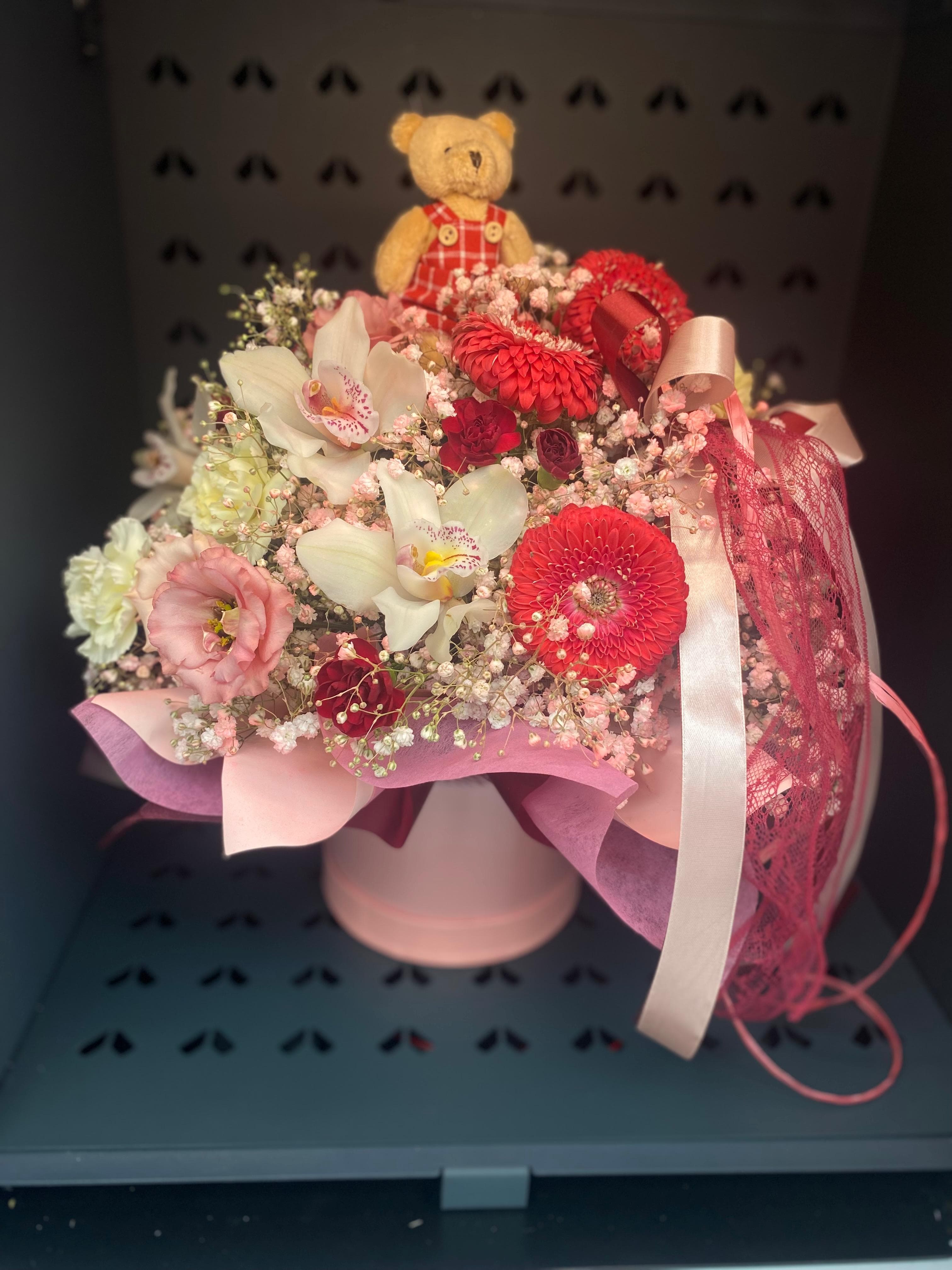 flowerbox z misiem